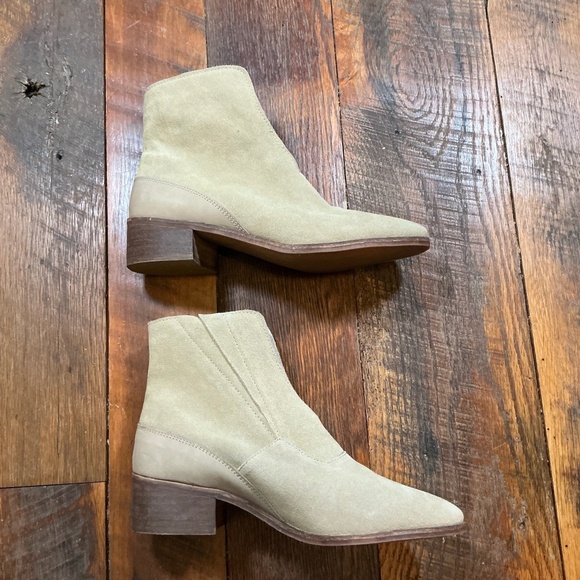 Coconuts by Matisse Beige Suede Leather Ankle Boots Women’s Size 8 - Picture 4 of 7